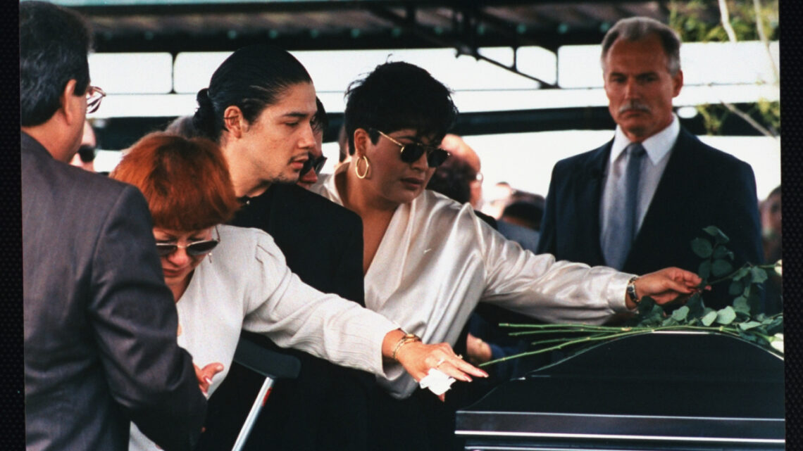 Selena Quintanilla Casket, Watch it here