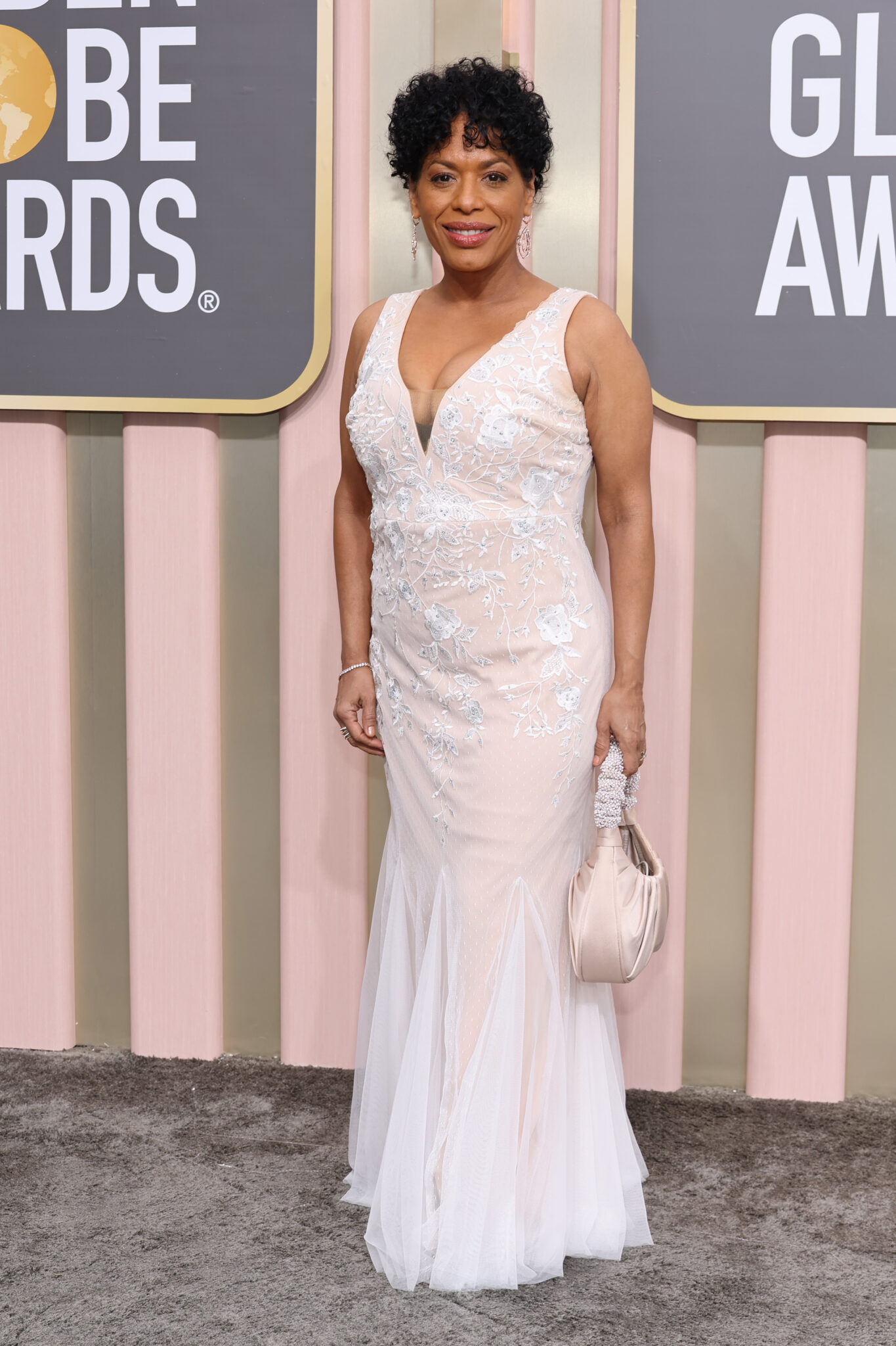 Liza Colón-Zayas at the Golden Globes 2023.