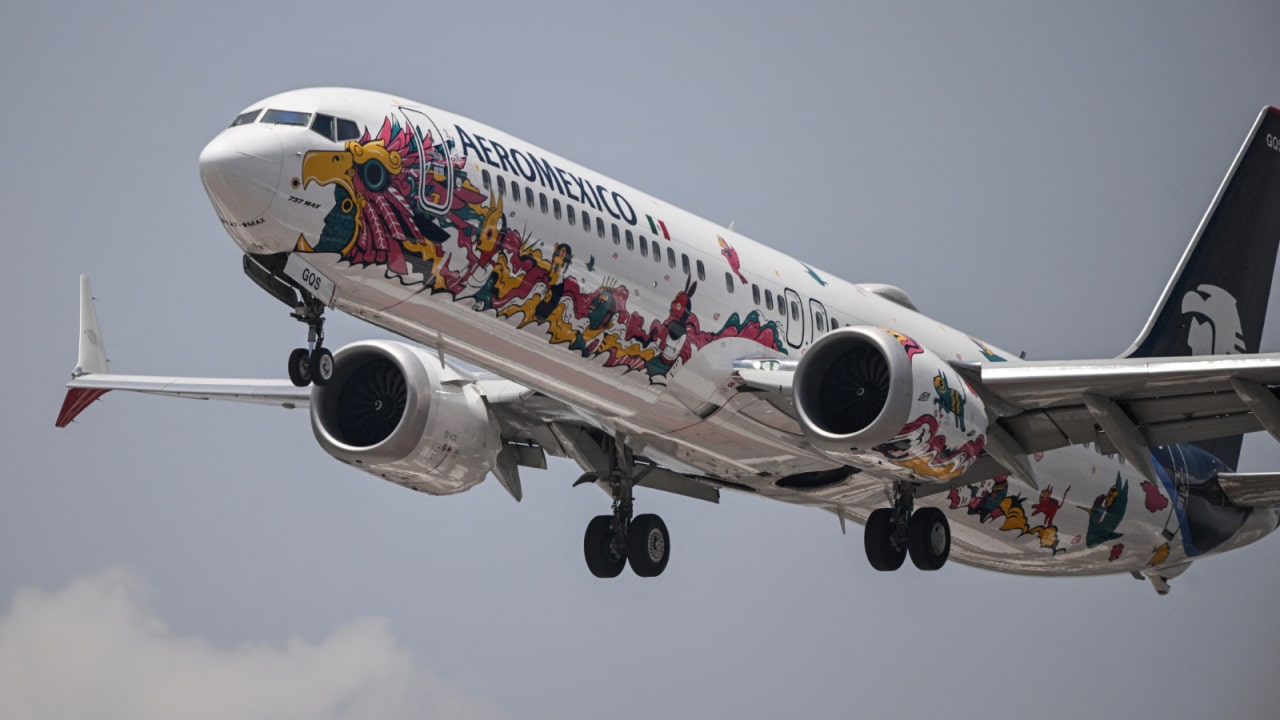 The US Just Put New Limits on Mexican Flights — and Delta’s Partnership With Aeromexico Is at Risk
