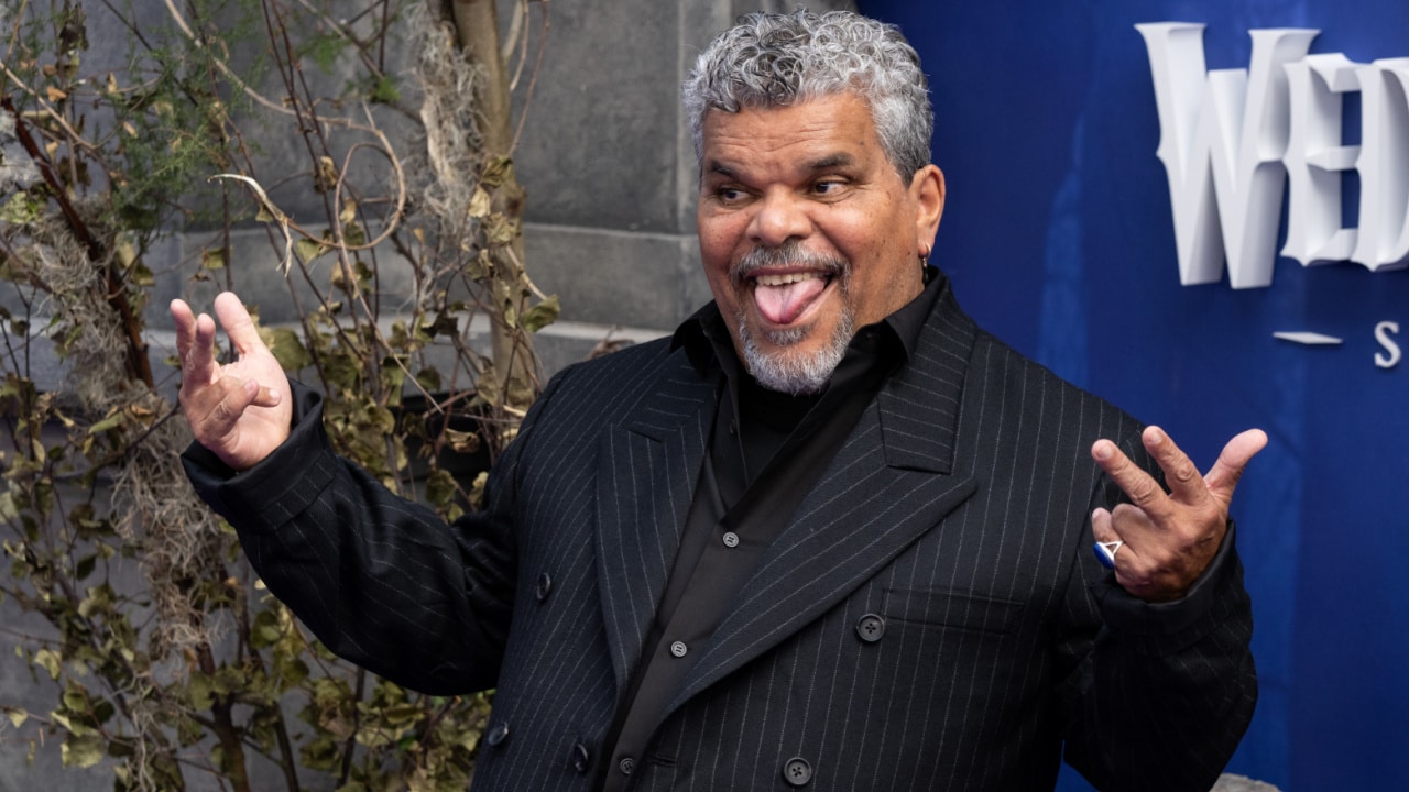 Luis Guzmán Subtly Shaded J.Lo in an Interview and Everyone’s Gagged