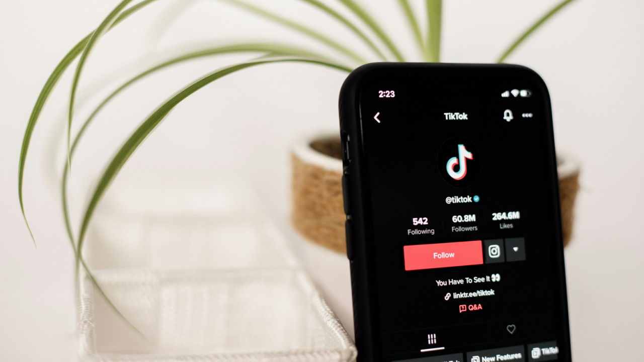 New Study Shows That Social Media Over Consumption Is Leading to Poorer Cognition